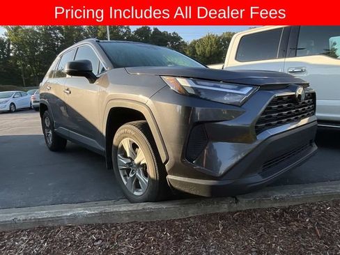 Used 2024 Toyota RAV4 XLE w/ Convenience Package AWD/4WD image 12