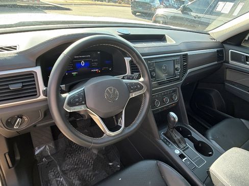 Used 2022 Volkswagen Atlas SE image 26