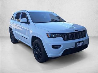 Used 2021 Jeep Grand Cherokee Laredo X video 3