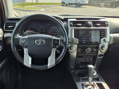 Used 2024 Toyota 4Runner SR5 Premium AWD/4WD image 5