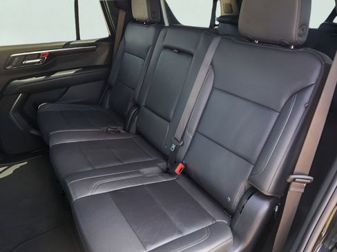 Used 2025 Chevrolet Tahoe Z71 AWD/4WD image 27