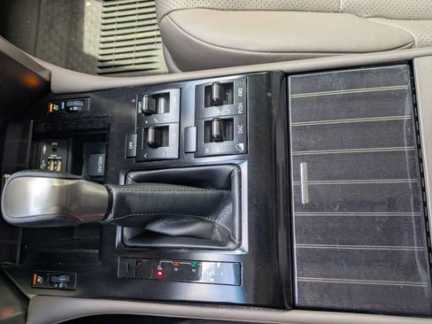Used 2020 Lexus GX 460 Luxury w/ Accessory Package AWD/4WD image 16