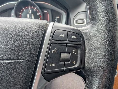 Used 2017 Volvo XC60 T6 Inscription w/ Preferred Option Package image 13