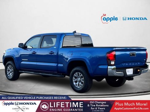 Used 2018 Toyota Tacoma SR5 RWD image 4