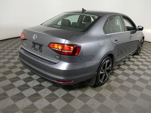 Used 2017 Volkswagen Jetta SEL FWD image 7