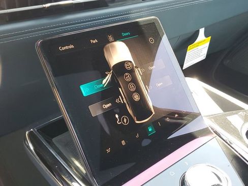 New 2025 Cadillac Escalade IQ Luxury 2 w/ LPO, Radiant Package image 18