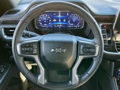 Used 2023 Chevrolet Suburban Z71 w/ Luxury Package image 36