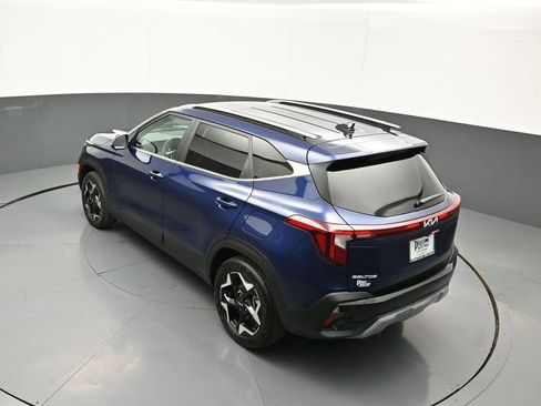 Certified 2025 Kia Seltos EX AWD/4WD image 39