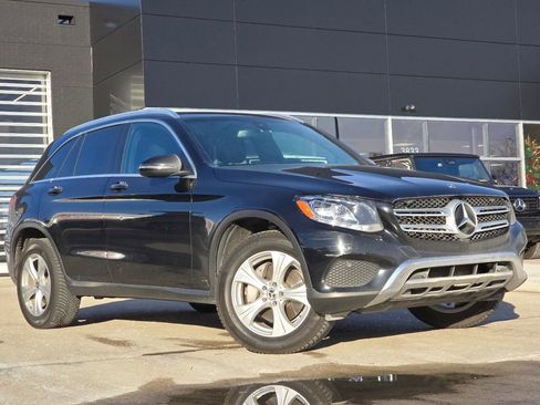 Certified 2018 Mercedes-Benz GLC 300 4MATIC image 2