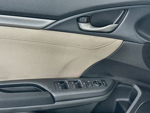 Used 2019 Honda Civic EX image 15