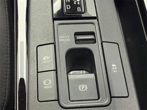 Used 2024 Toyota Prius Limited image 19