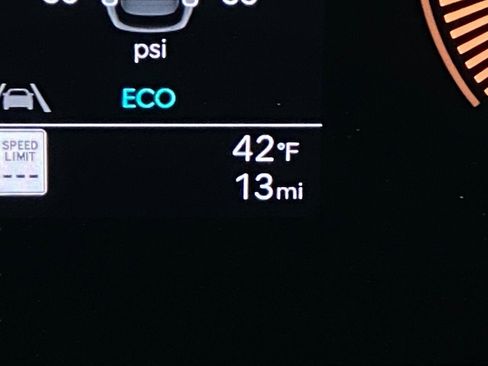 New 2026 Hyundai Tucson Blue SE w/ Tow & Go Package image 18