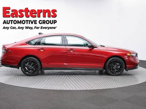 Used 2025 Honda Accord SE image 4