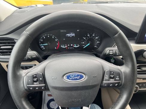 Used 2021 Ford Escape SE w/ Convenience Package FWD image 12