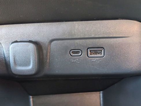 Used 2025 Chevrolet Trax ACTIV w/ Driver Confidence Package image 32