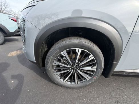 New 2026 Nissan Pathfinder Platinum w/ Cargo Package AWD/4WD image 10