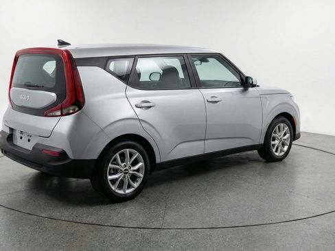 Used 2025 Kia Soul LX w/ LX Technology Package image 9