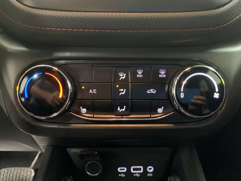 Used 2022 Chevrolet TrailBlazer RS AWD/4WD image 27