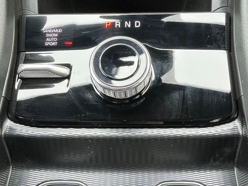 New 2025 Jeep Grand Cherokee Limited w/ Black Appearance Package image 18