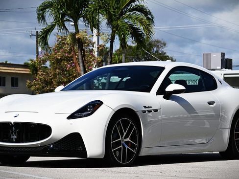 Used 2024 Maserati GranTurismo Modena image 5