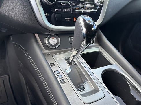 Certified 2024 Nissan Murano SV w/ SV Midnight Edition Package image 38