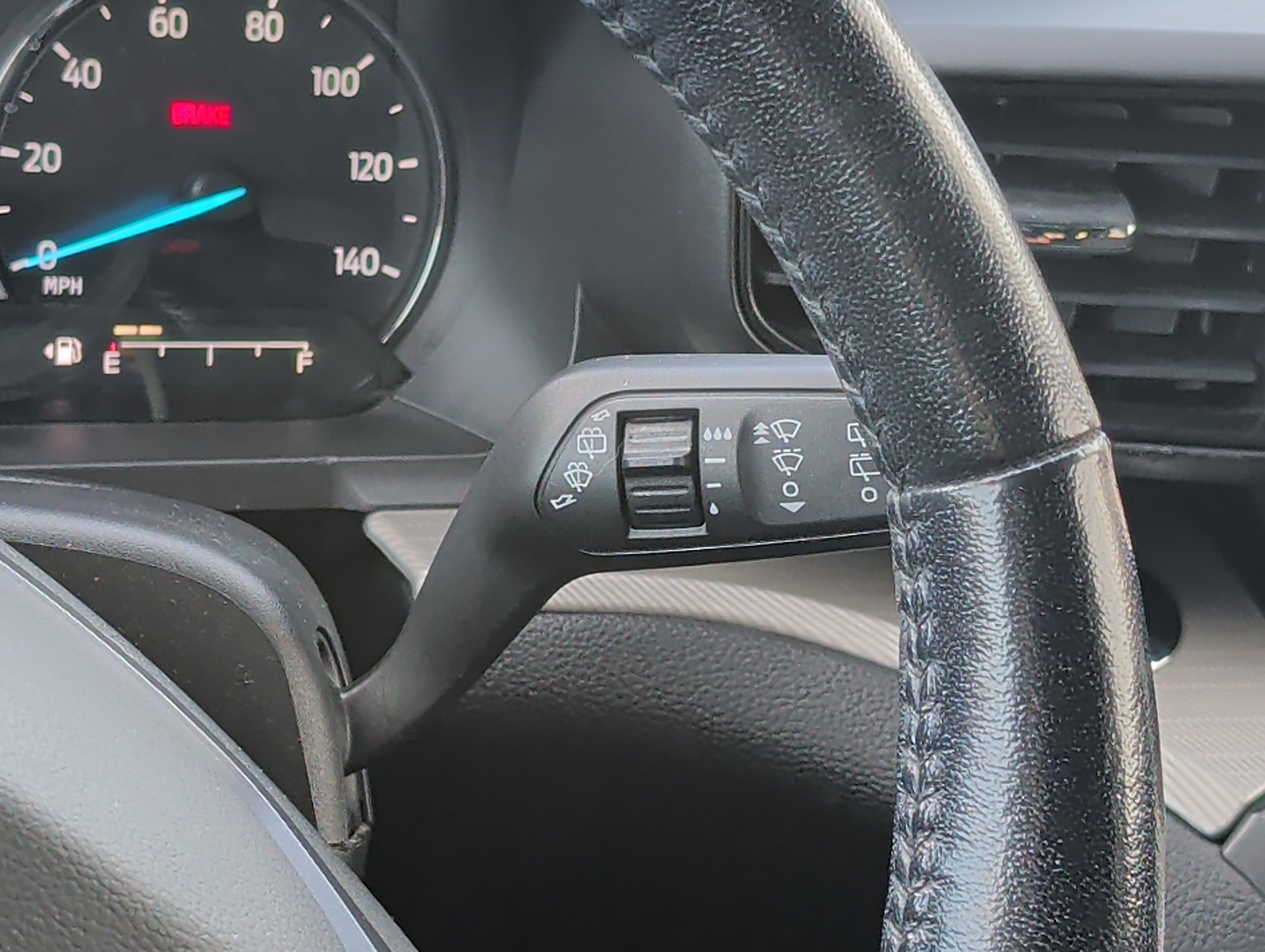 Used 2020 Ford Explorer XLT AWD/4WD image 30