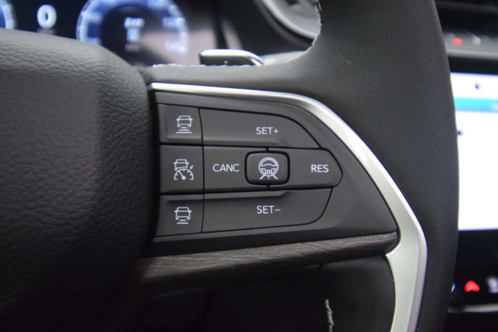 New 2027 Jeep Grand Cherokee Altitude AWD/4WD image 27