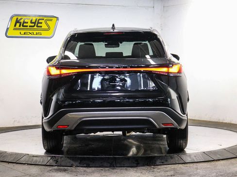 Used 2024 Lexus RX 350 FWD w/ Convenience Package image 3