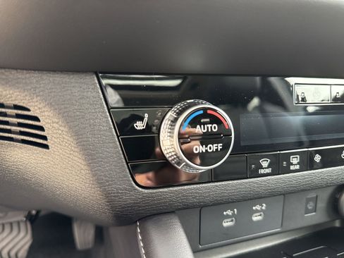 New 2026 Mitsubishi Outlander Trail Edition image 7