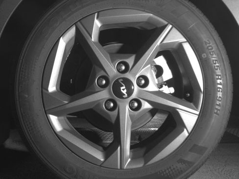 Used 2025 Kia K4 FWD image 14