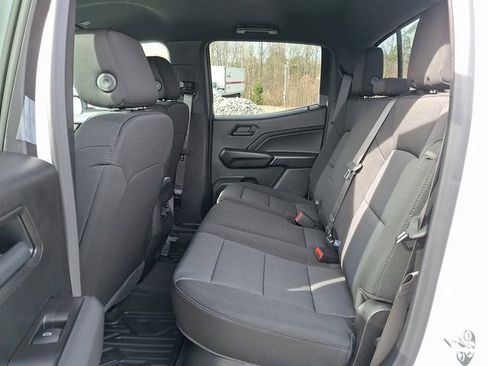 New 2025 Chevrolet Colorado W/T image 5