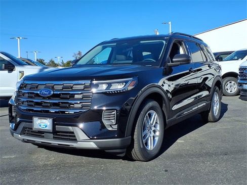 New 2026 Ford Explorer Active image 1