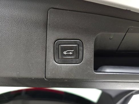 Used 2019 Cadillac XT5 Luxury AWD/4WD image 8