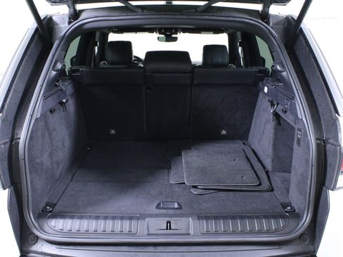 Used 2017 Land Rover Range Rover Sport HSE image 9