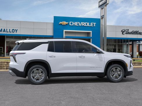 New 2026 Chevrolet Traverse LT w/ LPO, Floor Liner Package FWD image 30