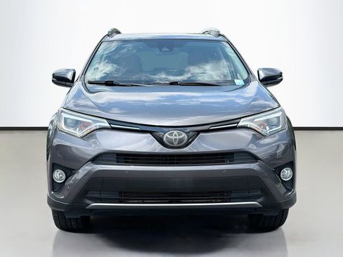 Used 2017 Toyota RAV4 Limited FWD image 3