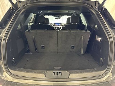 Used 2025 Ford Explorer ST-Line AWD/4WD image 27