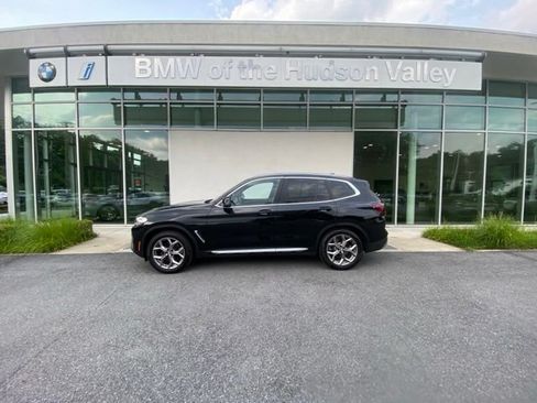 Used 2024 BMW X3 xDrive30i w/ Premium Package w/ZPA AWD/4WD image 1