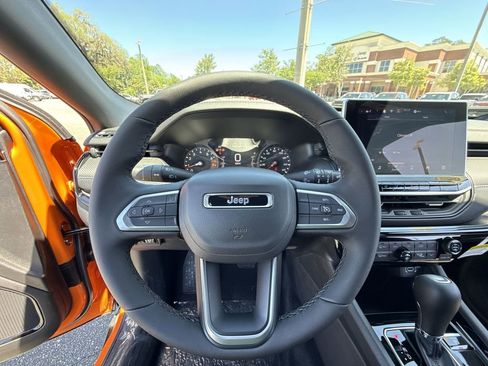 New 2026 Jeep Compass Latitude AWD/4WD image 12
