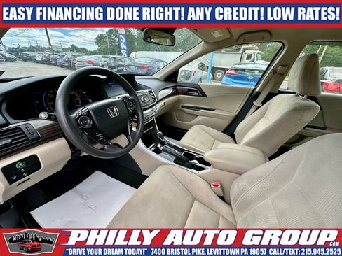 Used 2017 Honda Accord Hybrid Sedan image 9