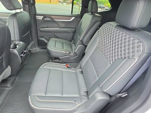 Used 2025 GMC Acadia Denali w/ Super Cruise Package AWD/4WD image 21