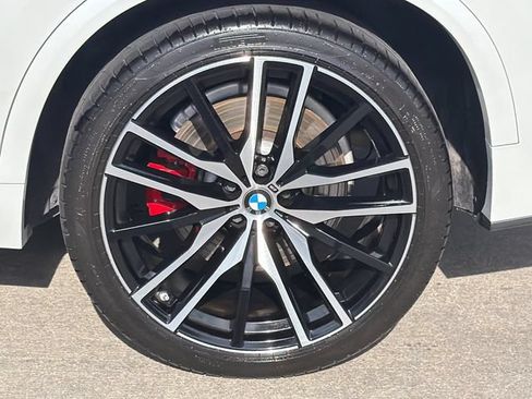 Used 2025 BMW X5 M60i AWD/4WD image 31