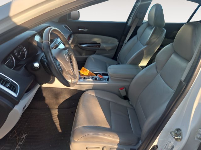 Used 2015 Acura TLX w/ Advance Package FWD image 9