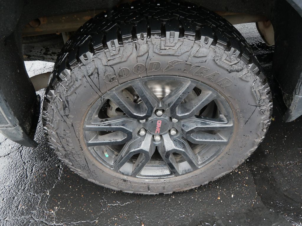 Used 2020 GMC Sierra 1500 Elevation AWD/4WD image 9