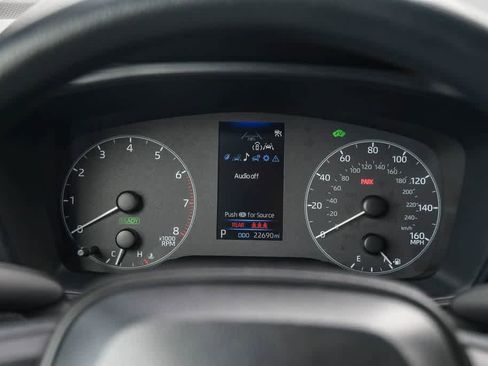 Used 2025 Toyota Corolla Cross AWD Hybrid image 23