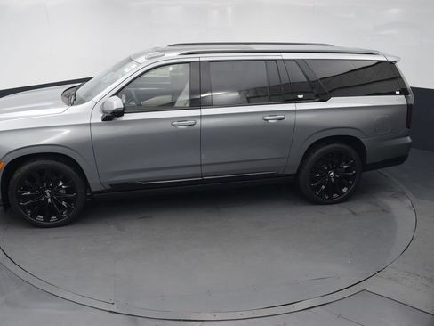 New 2026 Cadillac Escalade ESV Platinum Sport w/ LPO, ONYX Package AWD/4WD image 44