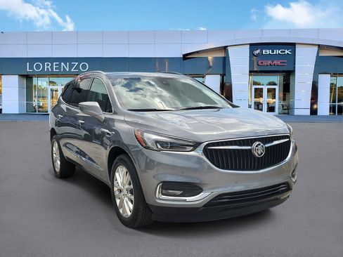 Used 2021 Buick Enclave Premium w/ Sun and Sites Package FWD image 3