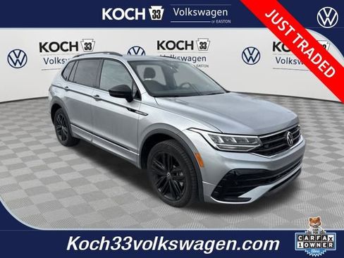 Used 2022 Volkswagen Tiguan SE R-Line image 1