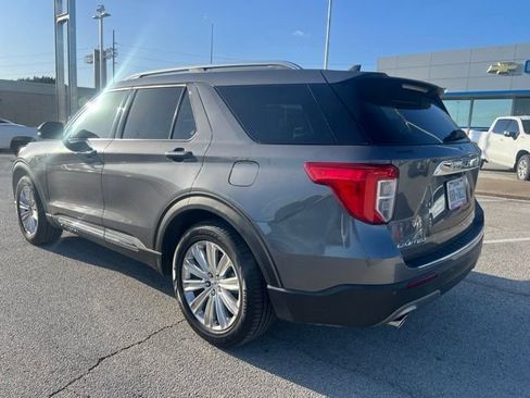 Used 2021 Ford Explorer Limited w/ Equipment Group 301A RWD image 4