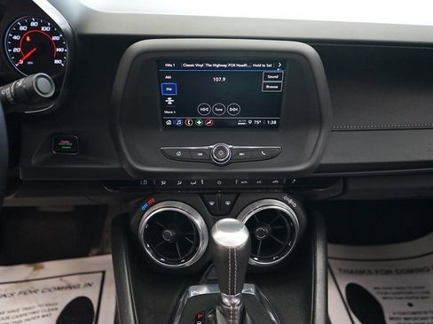 Used 2023 Chevrolet Camaro LT RWD image 7